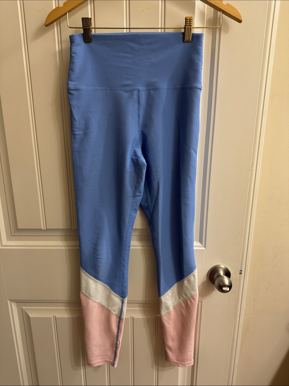 Beach Riot sport leggings. High waist. Very comfortable.